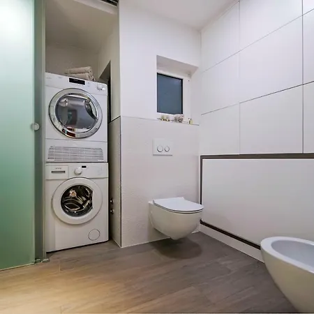 Leonarda Apartment