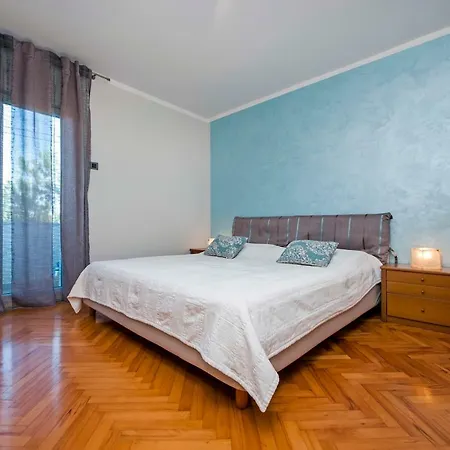 Leonarda Apartment *